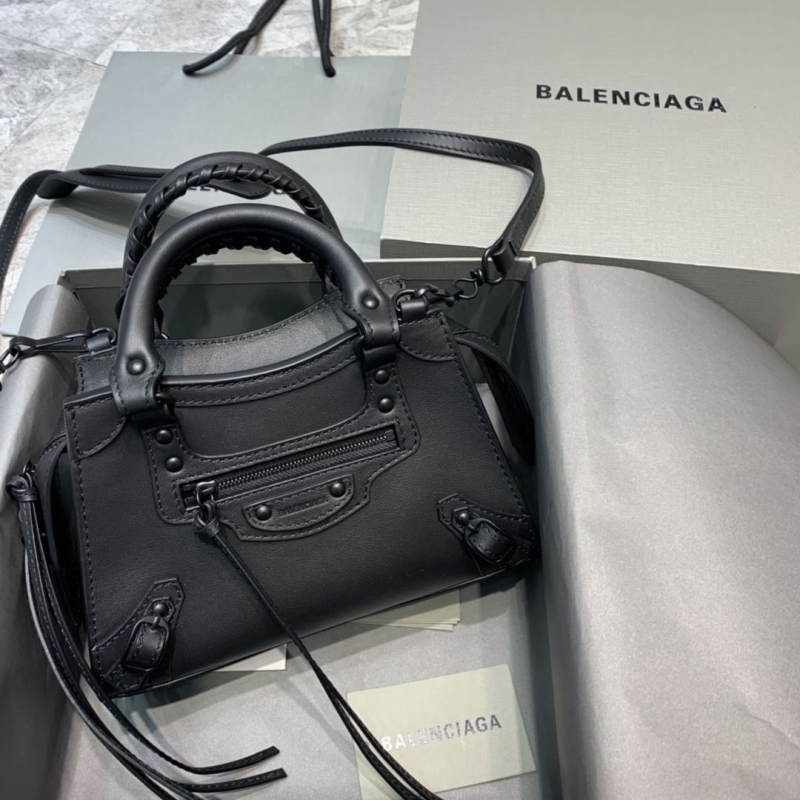 Ba*len*cia*ga classic city bags